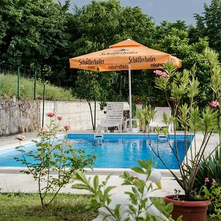 Oaza Odmora Hedrovace Kod Maglaja - Vikendica Sa Bazenom Apartmán