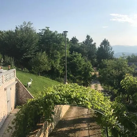 Oaza Odmora Hedrovace Kod Maglaja - Vikendica Sa Bazenom *
